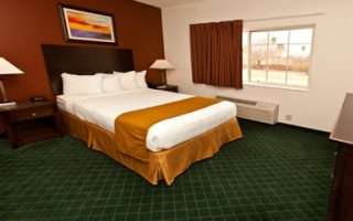 Room-3-Single-Queen-Room